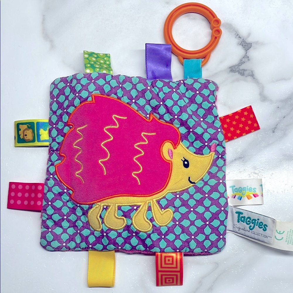 Mary Meyers Taggies Crinkle Me Hedgehog